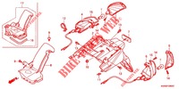GARDE BOUE ARRIERE   CLIGNOTANT ARRIERE pour Honda PCX 125 de 2011