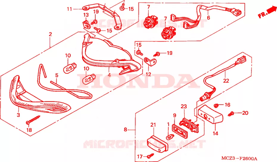FEU ARRIERE Honda MOTO 900 HORNET 2003  CB900F3_A