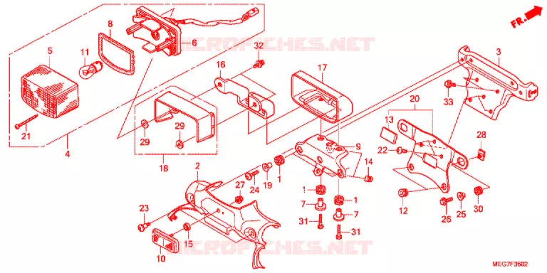 FEU ARRIERE (VT750S) Honda MOTO 750 VT 2012  VT750SC