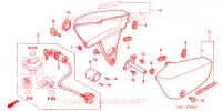 COUVERCLES LATERAUX pour Honda MAGNA 50 de 1997